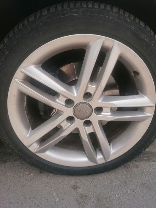 Джанти с гуми. 235/45/18. 5,112.Ауди.