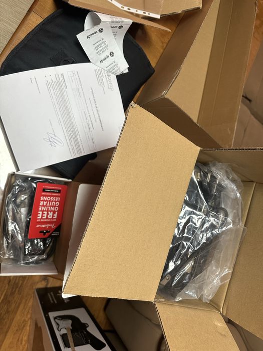 Електрическа китара- Fender Squier Sonic