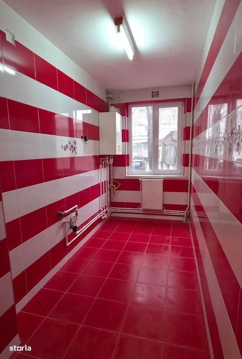 Apartament 2 camere semidecomandat 45 mp Strada Garii Bacau