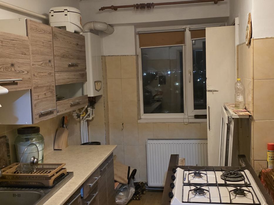 Vand apartament 3 camere