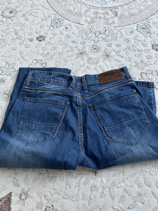 Джинсы сатылады BLK JEANS