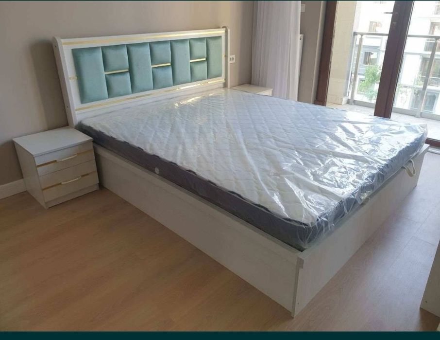 Срочно продам спальный гарнитур