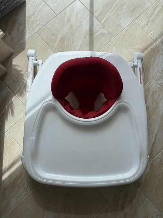 Бебешка проходилка Joovy Spoon, стабилна, удобна и лесна за почистване