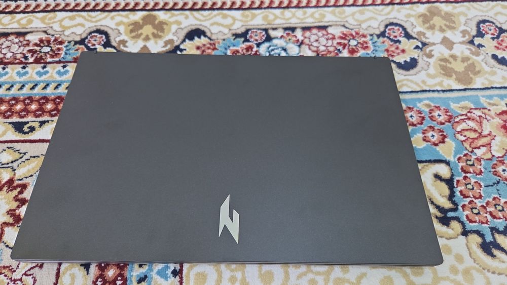 Продам ноутбук почти новый