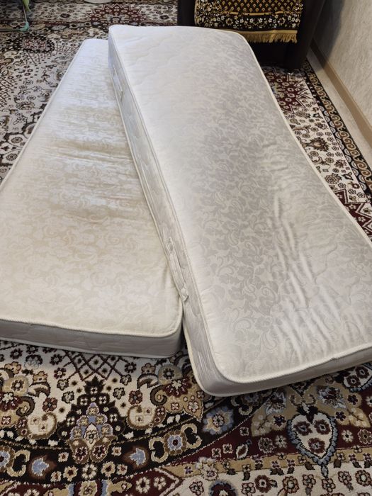 Продам матрасы для кровати б/у