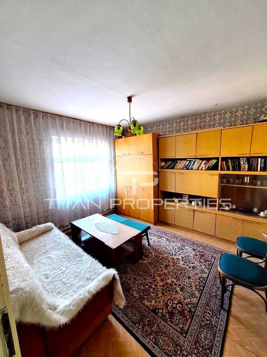 Двуетажна къща в Павелско