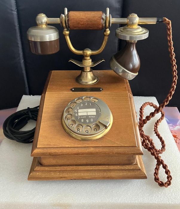 Ретро телефонен апарат Lyon