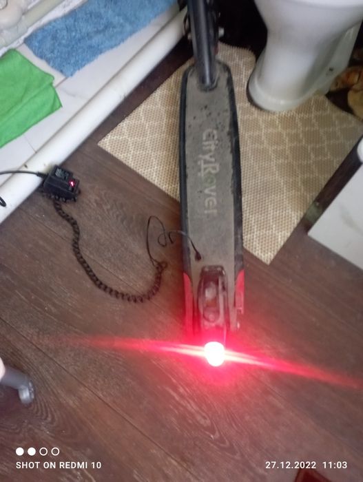 Продам электросамокат