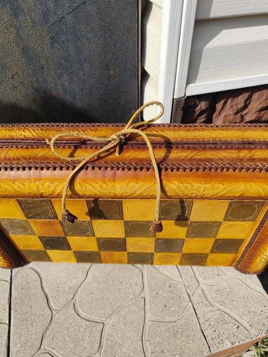 Продам шахматы, натуральная кожа