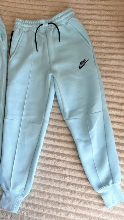 Детски NIKE анцуг