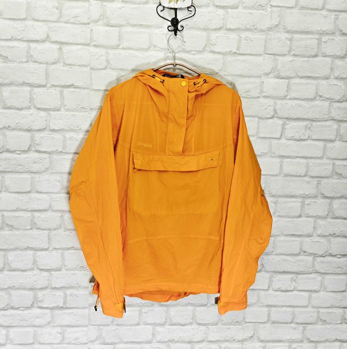 Bergans of Norway Дамско яке Анорак размер М