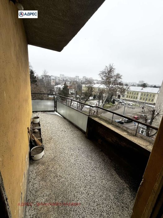 Продава се Тристаен апартамент в Плевен, Идеален център - 91 кв.м за 645 €/кв.м - Снимка #8