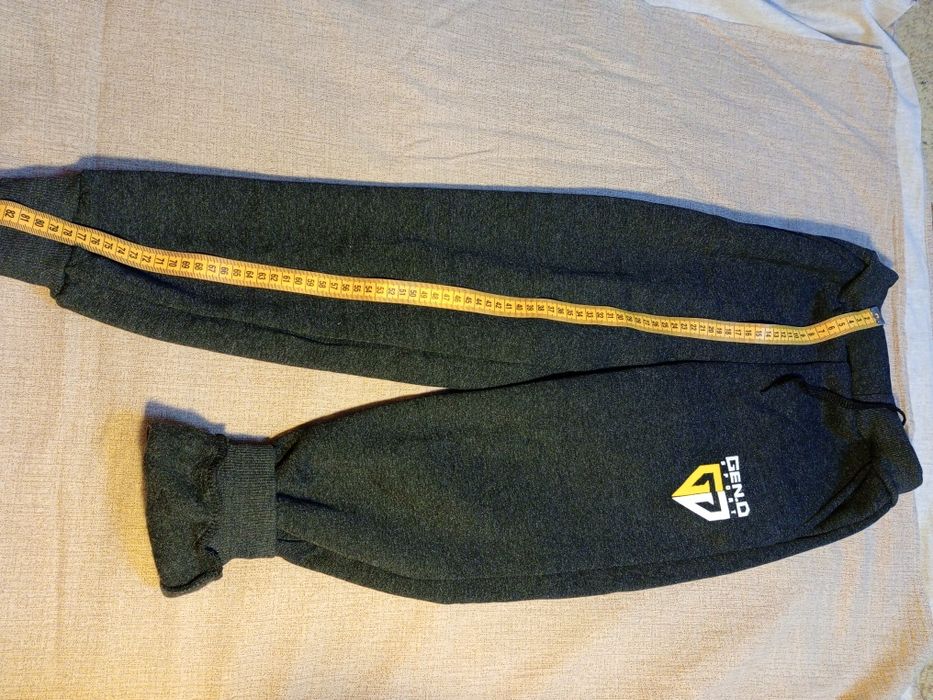 Продам детские вещи