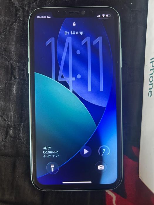 Продам СРОЧНО 2 айфона 11