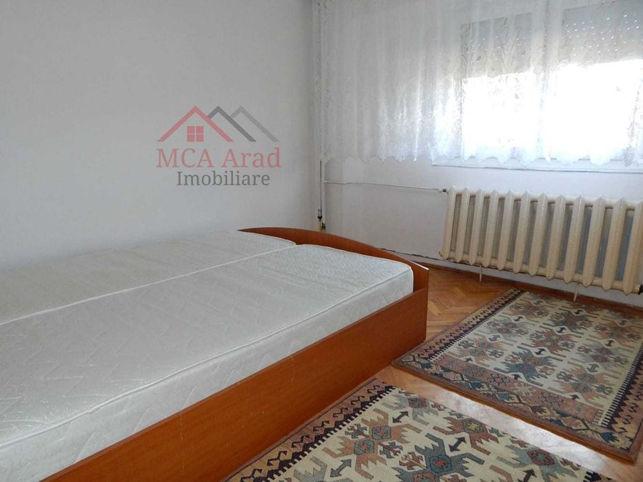 Apartament 2 camere lângă Spitalul Județean și facultate.