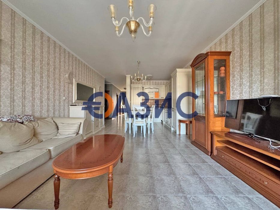 Продава се Тристаен апартамент в Свети Влас - 149 кв.м за 1095 €/кв.м - Снимка #1