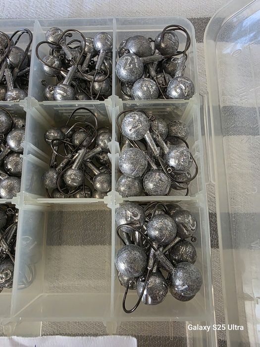 Jiguri fudo-171 buc+ cutie(naluci 7-10cm e jigul))