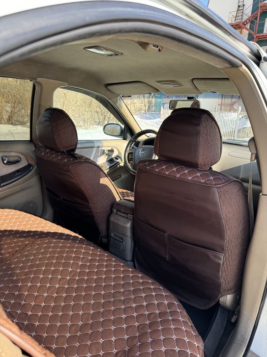 Машина Nissan Maxima