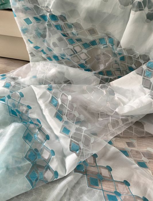 продам шикарные шторы тюль недорого