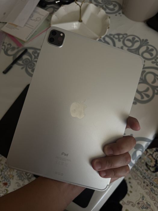 Apple iPad Pro 11” (3-го поколения) 128 ГБ Wi-Fi + Cellular