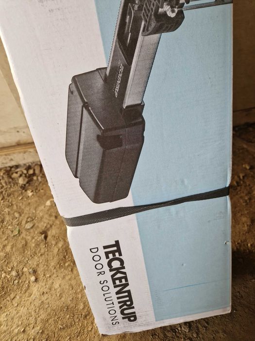 Automatizare completa usă garaj