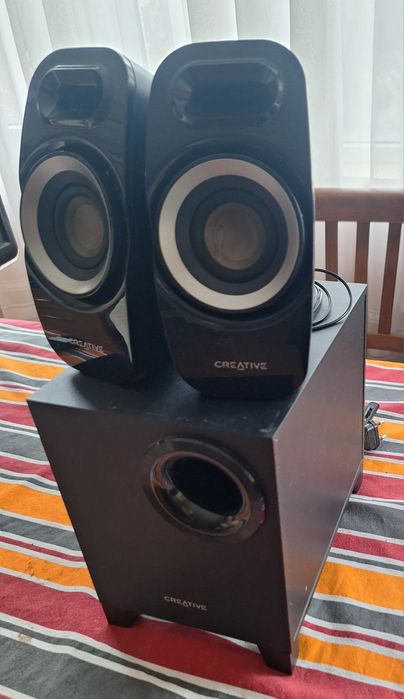 Монитор суфбуер колони samsung kreativ