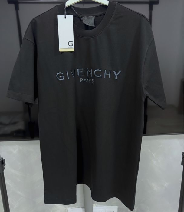 Tricou givenchy new collection 2026