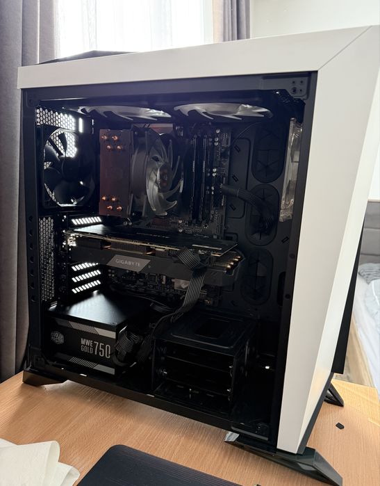 Ryzen 5 3600x  | 2070 Super | 16GB DDR4 3000mhz | 256 SSD M.2 NVME