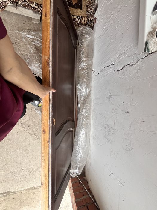 продам деревянный дверь