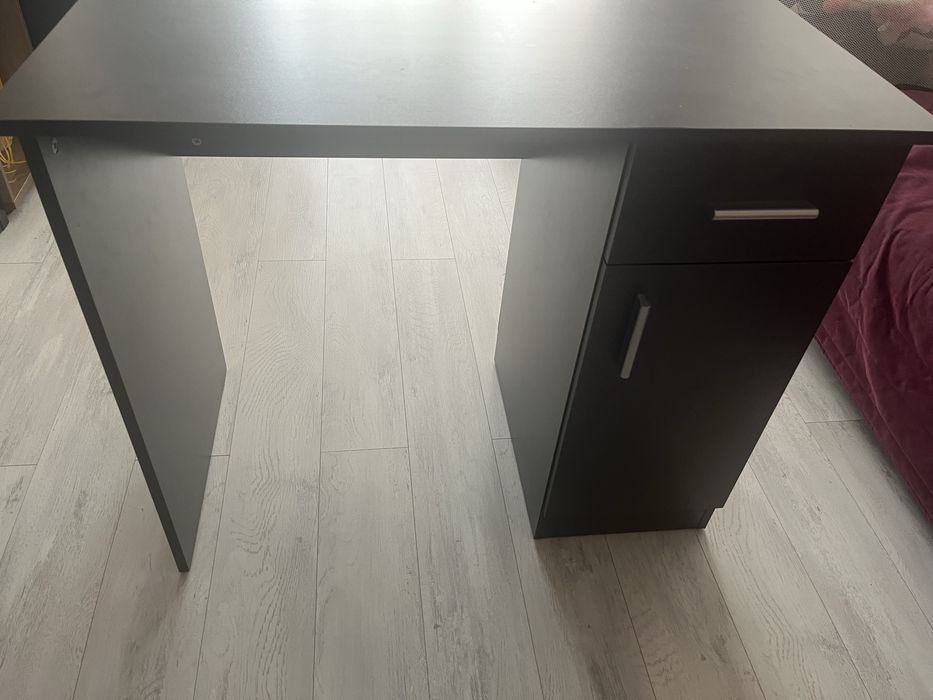 Birouri gri pt copii
