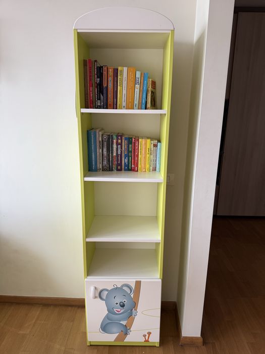 Set mobilier copii – birou cu blat din sticlă + etajeră, stare foarte bună