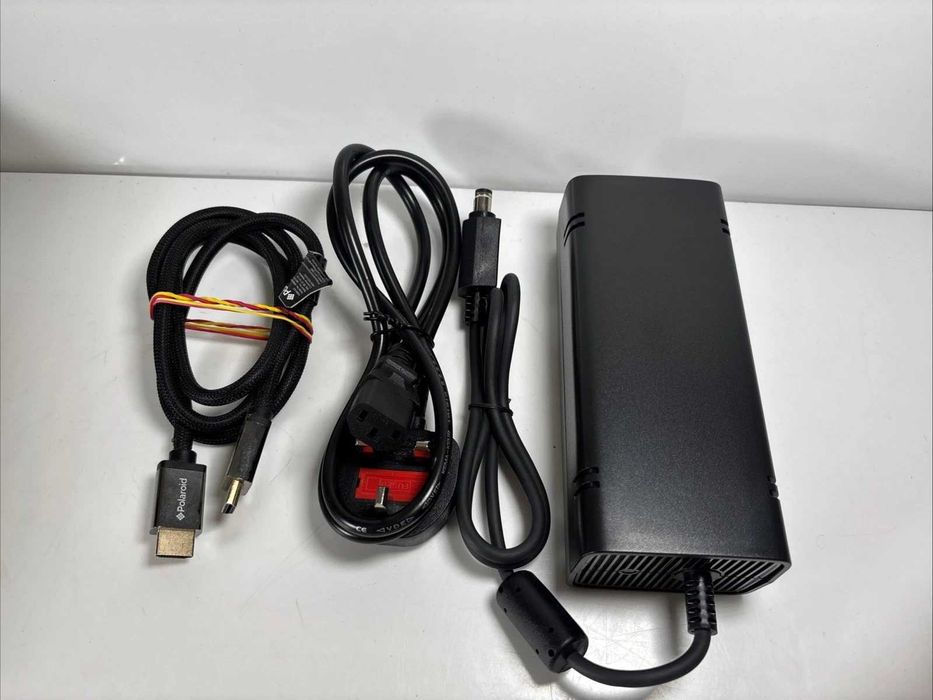 Конзола Геймърска Xbox 360 Elite почти като Xbox one
