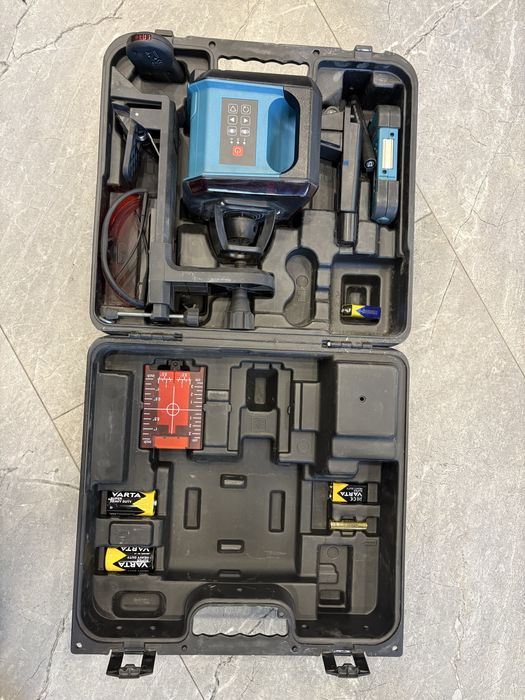Nivela laser Makita SKR200