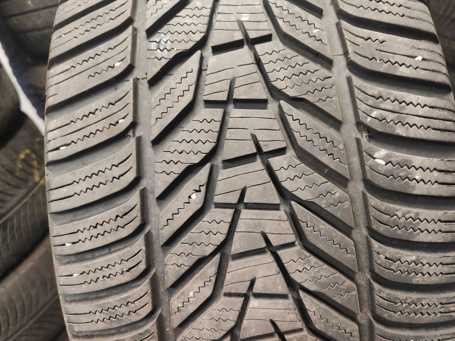 4бр.зимни гуми 255/45/19 Hankook