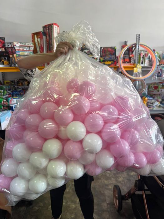 Meow baby нов луксозен ръчно израбоетен басейн с 300 топки