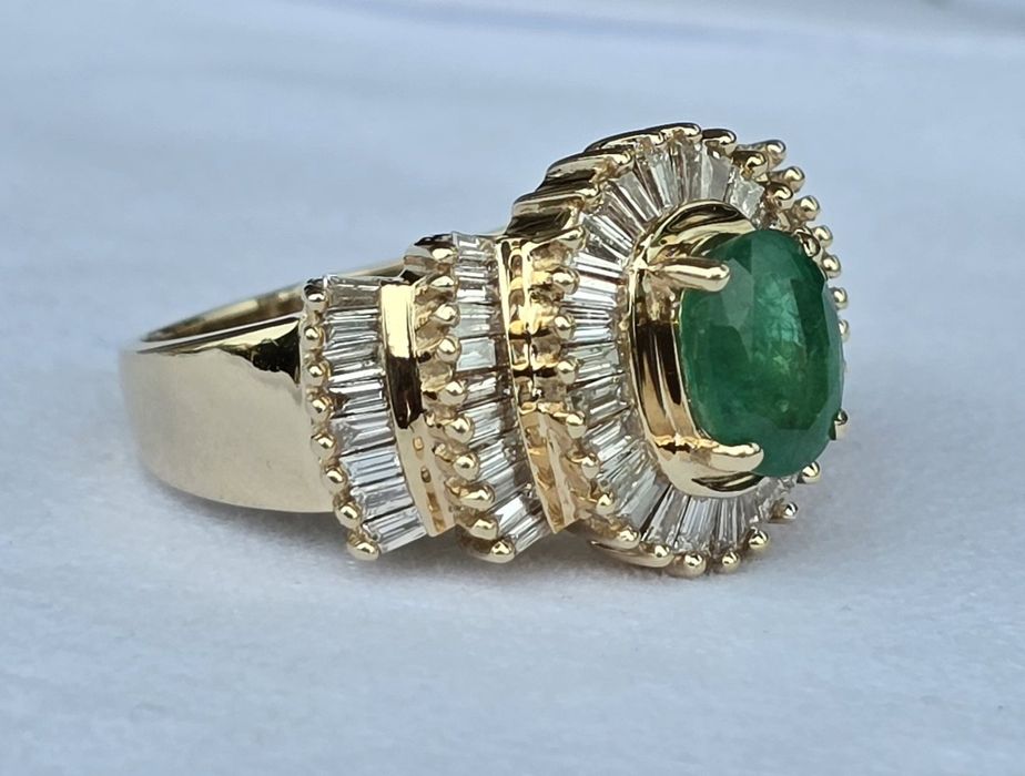 Inel din aur galben 14k cu smarald și diamante naturale