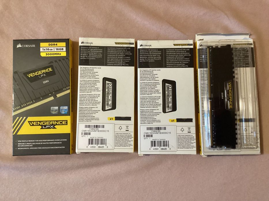 memorie sigilata DDR4 4X16 GB pentru desktop/gaming