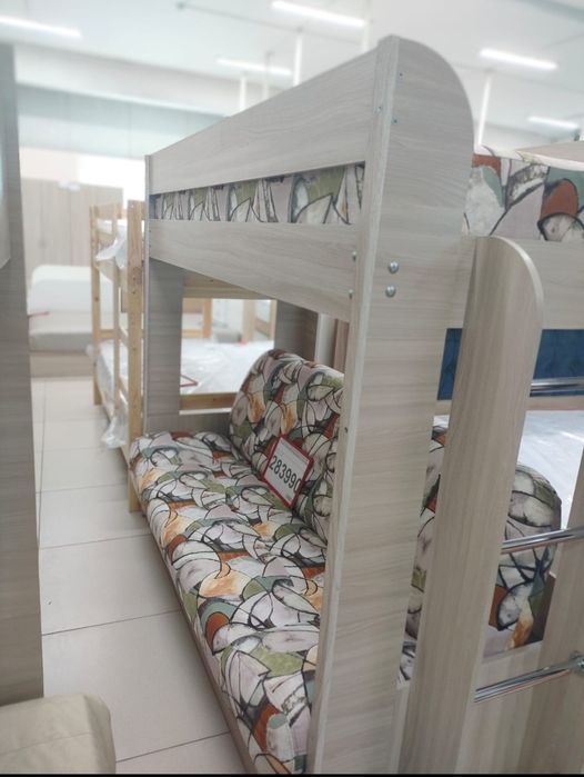 Двухъярусная кровать