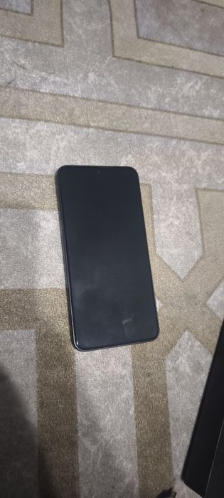 Самсунг s 23  12/256