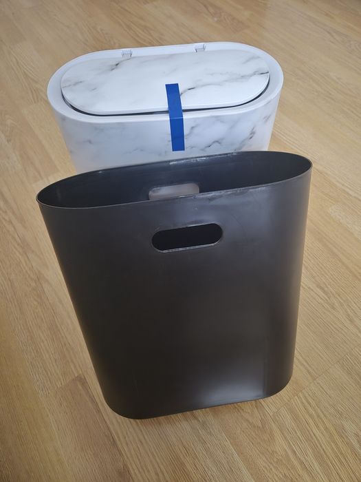 Продам корзину для мусора