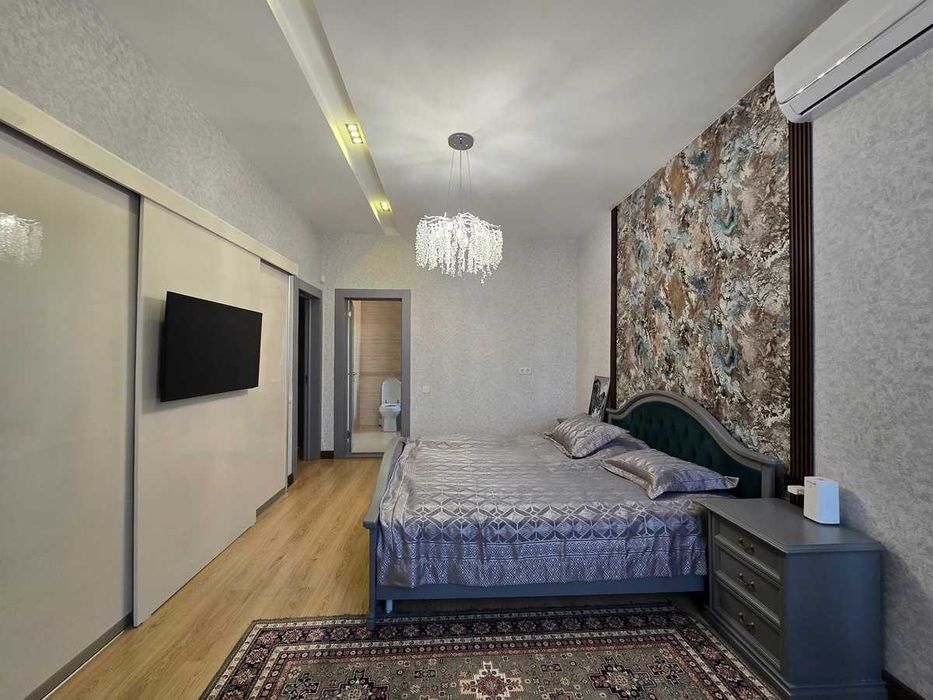 Продам 7 ком. дом мкр. Рахат