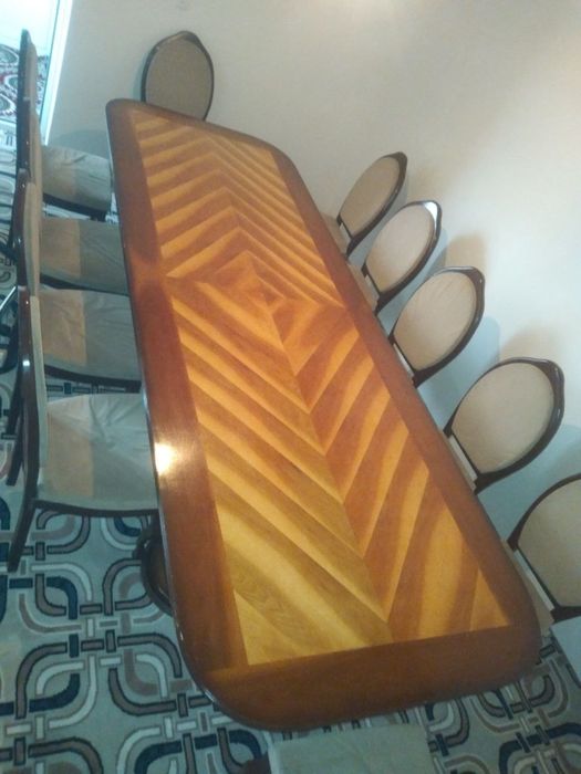 Мебельный стол стул