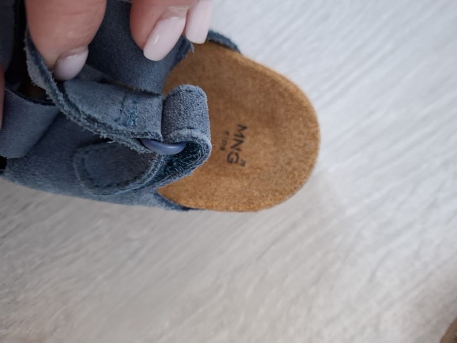 2 perechi sandale 26