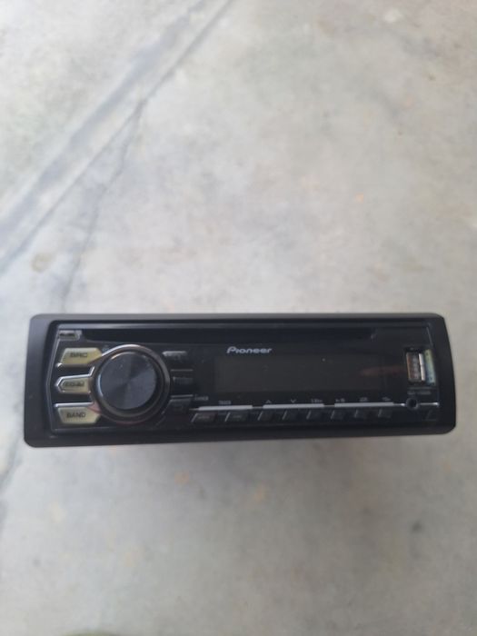 Vand casetofon auto
