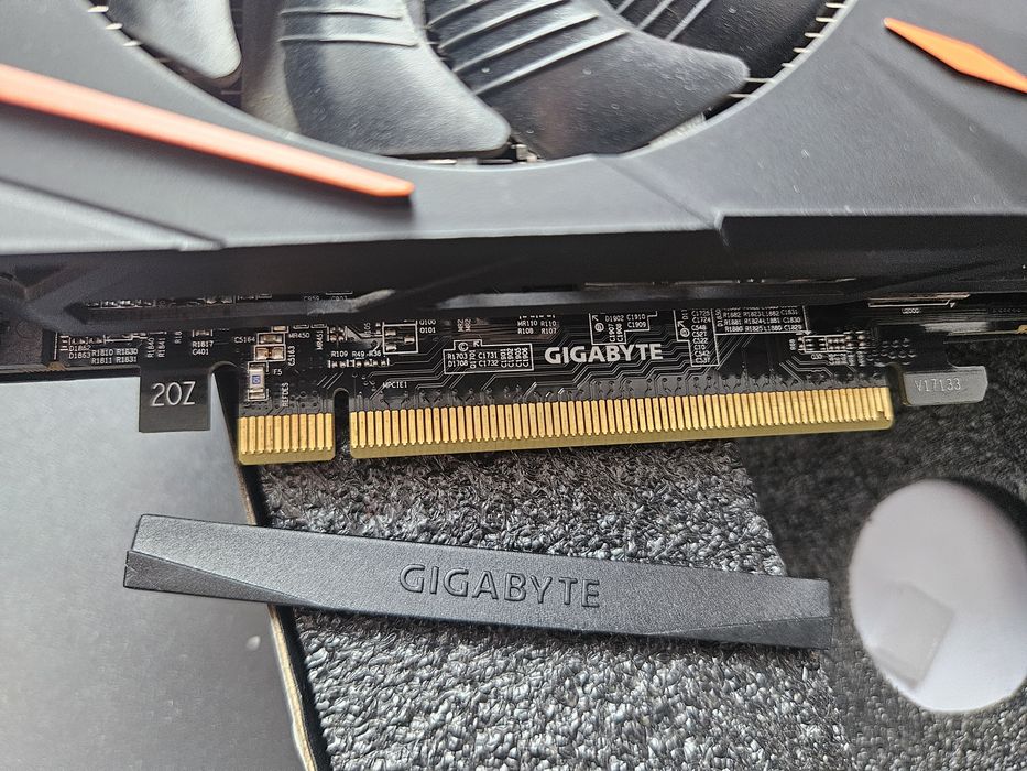 Видеокарта rx580/4GB/RGB LED