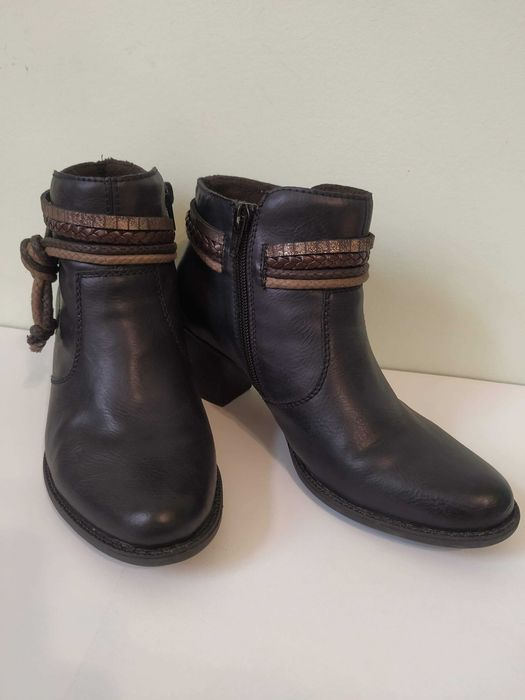 Vand botine Rieker albastru inchis mar.36