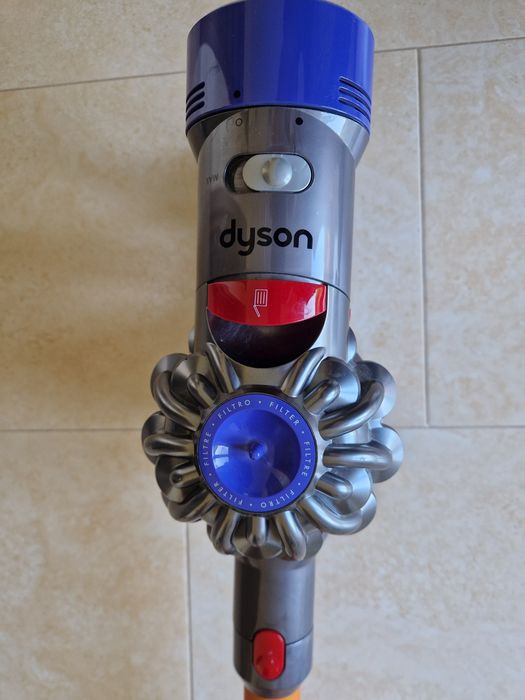 Dyson V 8 Absolute - aspirator vertical