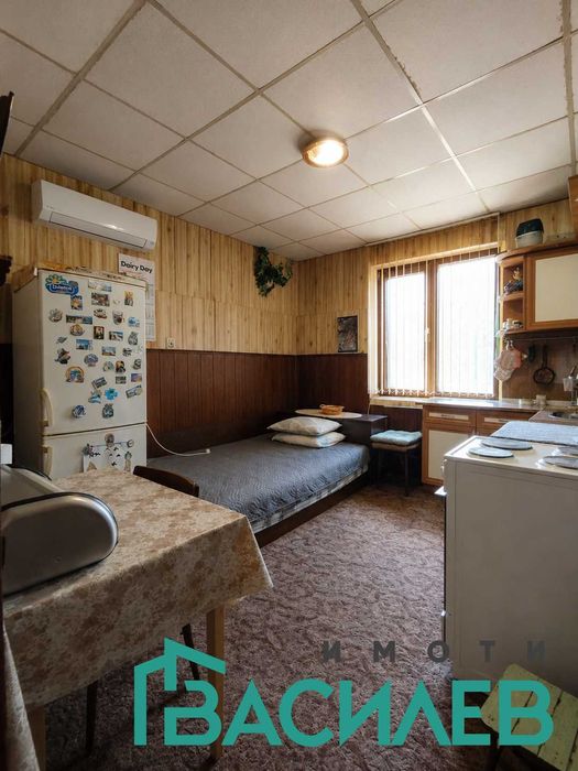 Продава КЪЩА град Перник, Църква