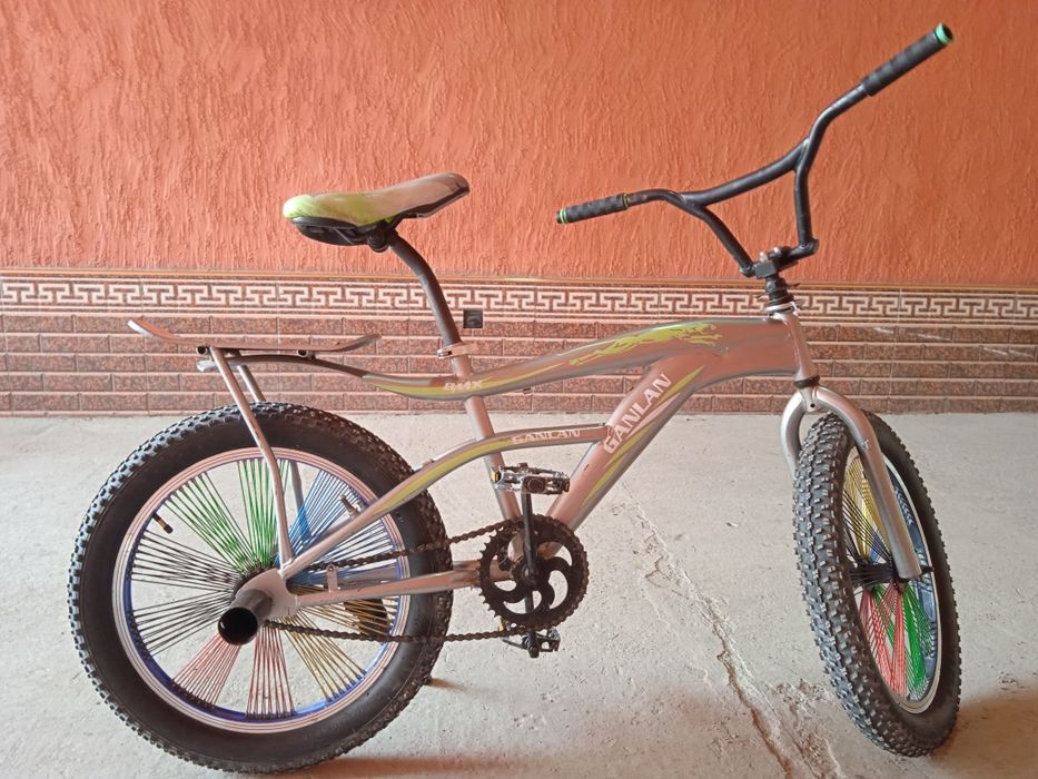 Velosiped bmx...