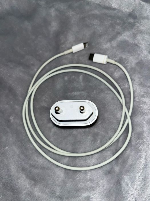 Айфон зарятчик сатылады